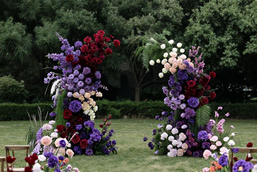 Do You Know Anti-Trend Era Florals Are Taking Over Wedding